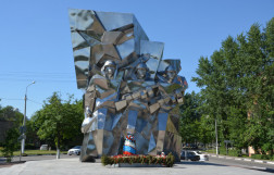 Памятник подольским курсантам