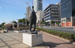 Скульптура My Love "Loulis" в Лимасоле