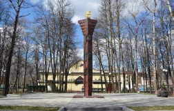 Стела "Населенный пункт воинской доблести" в Звенигороде