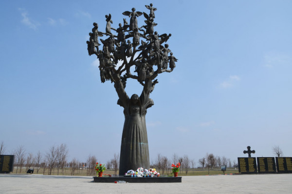 Мемориальное кладбище "Город ангелов" в Беслане