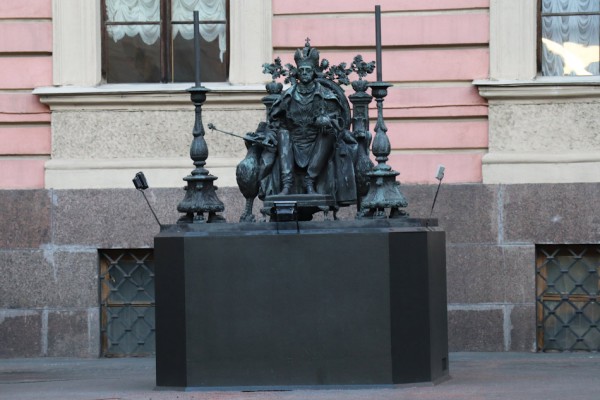 Памятник Павлу I в Санкт-Петербурге